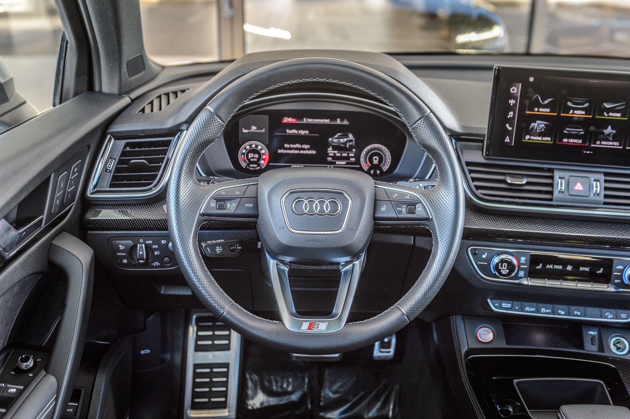 2021 Audi SQ5 Prestige photo 26