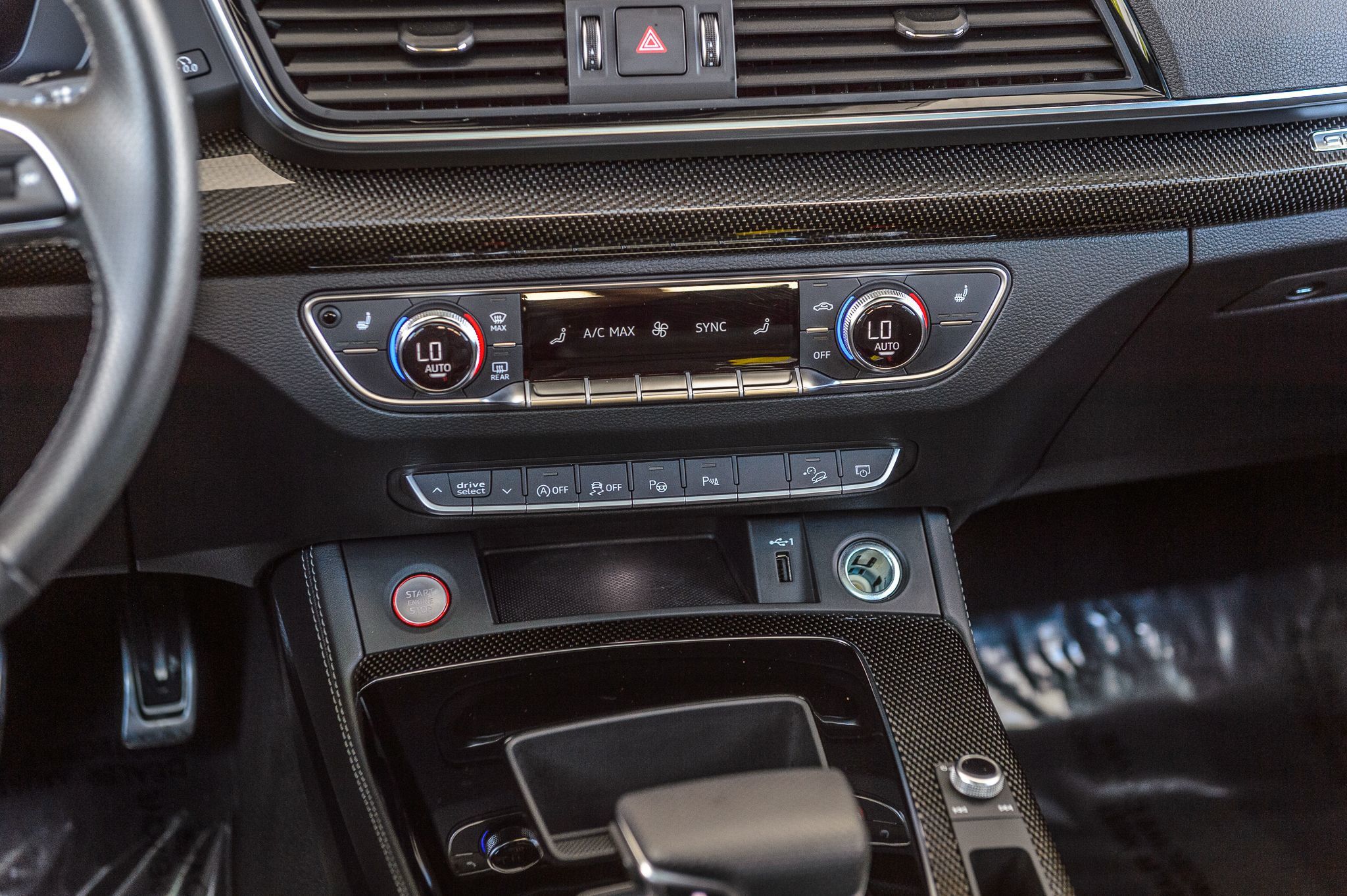 2021 Audi SQ5 Prestige photo 29