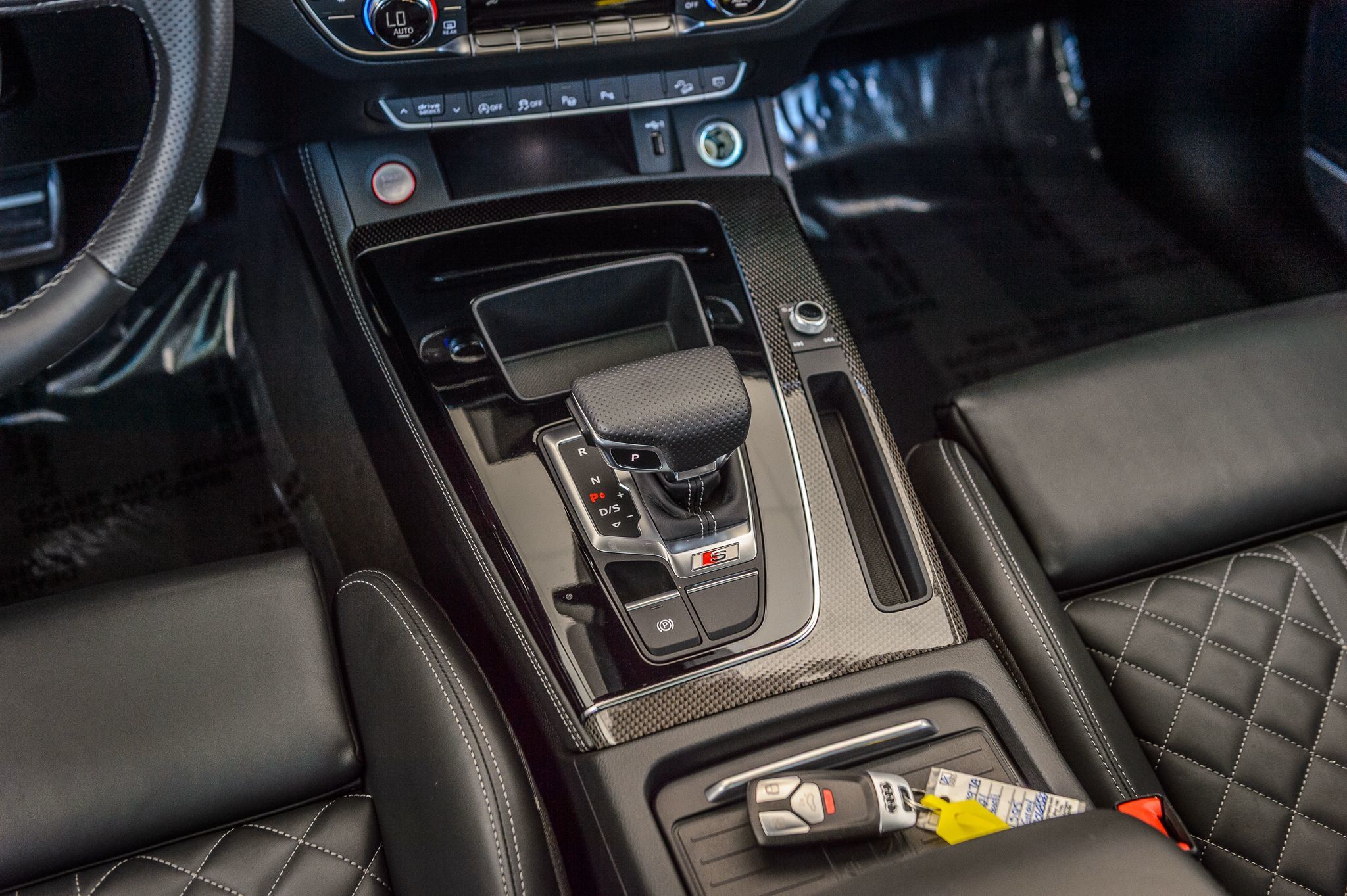 2021 Audi SQ5 Prestige photo 30