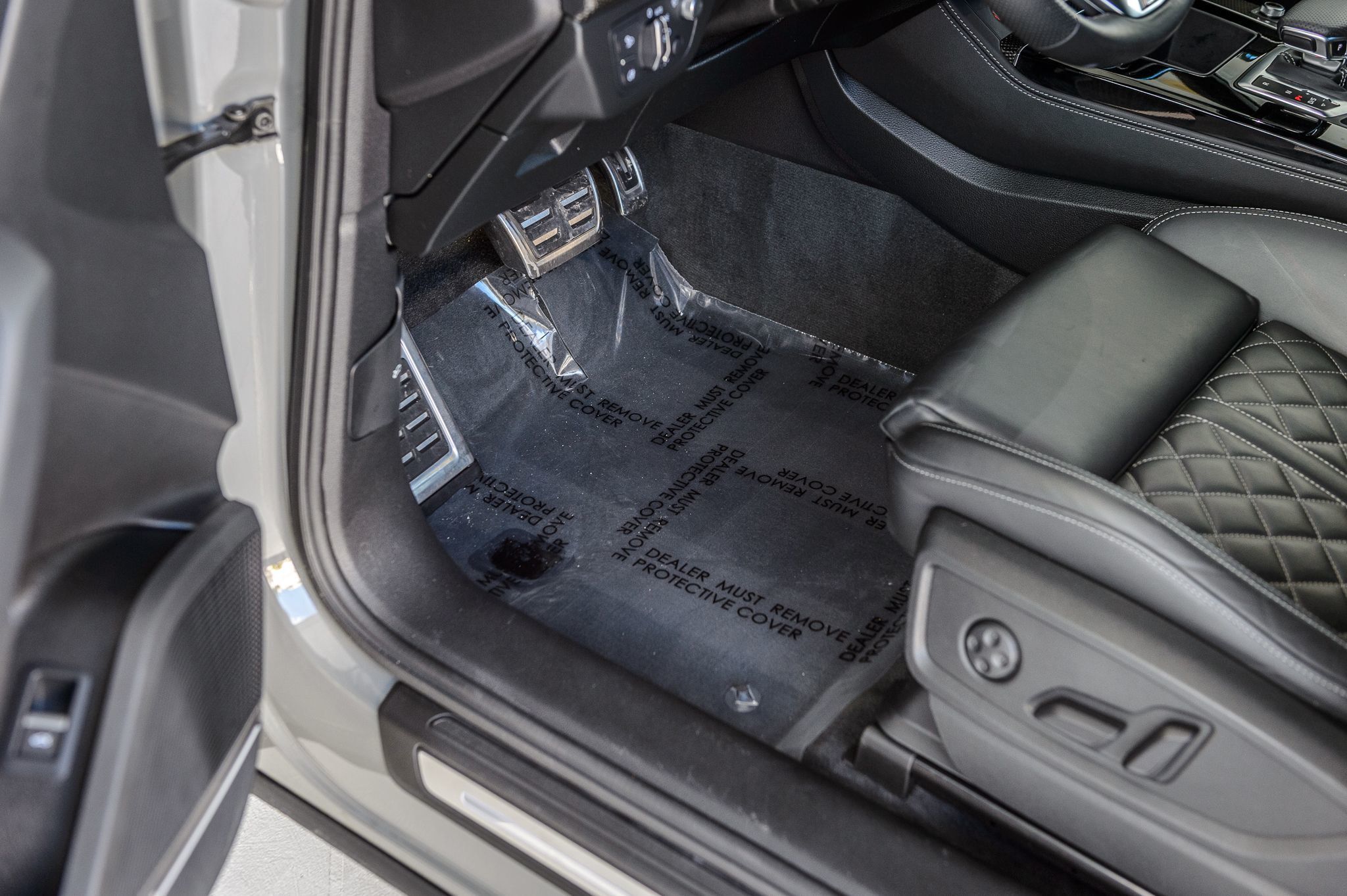 2021 Audi SQ5 Prestige photo 39