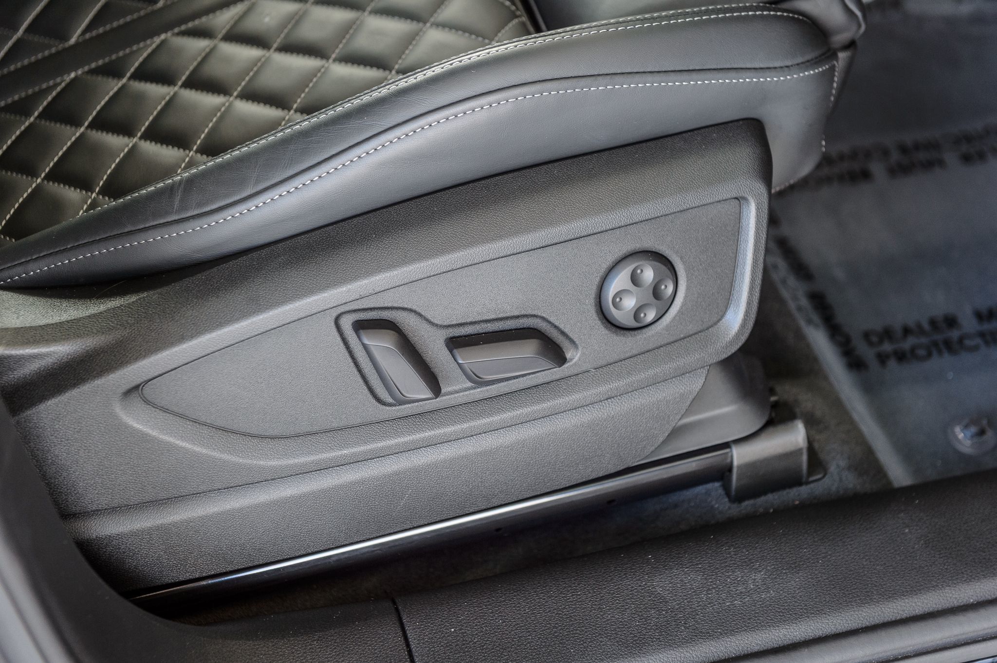 2021 Audi SQ5 Prestige photo 44