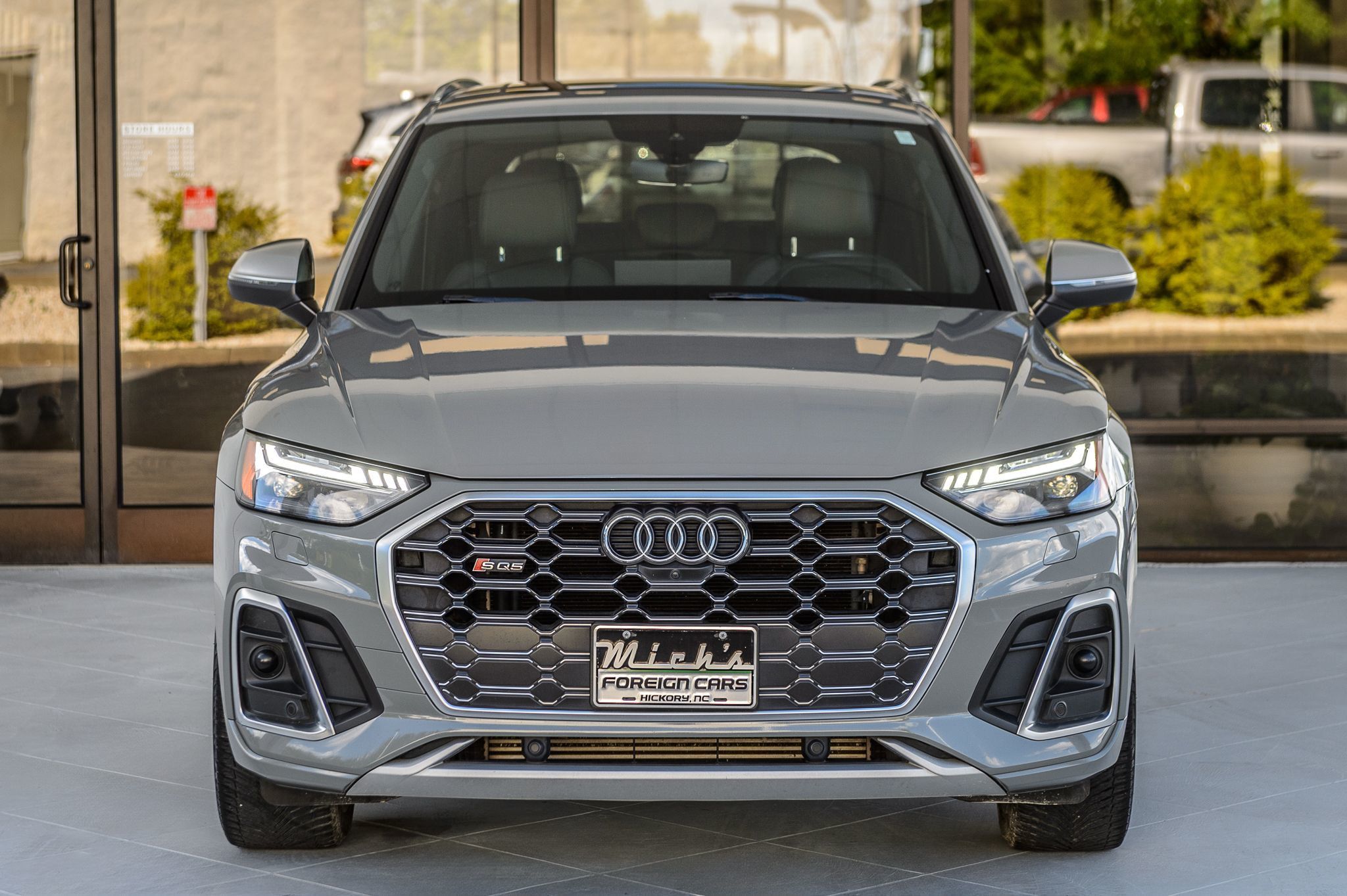 2021 Audi SQ5 Prestige photo 5