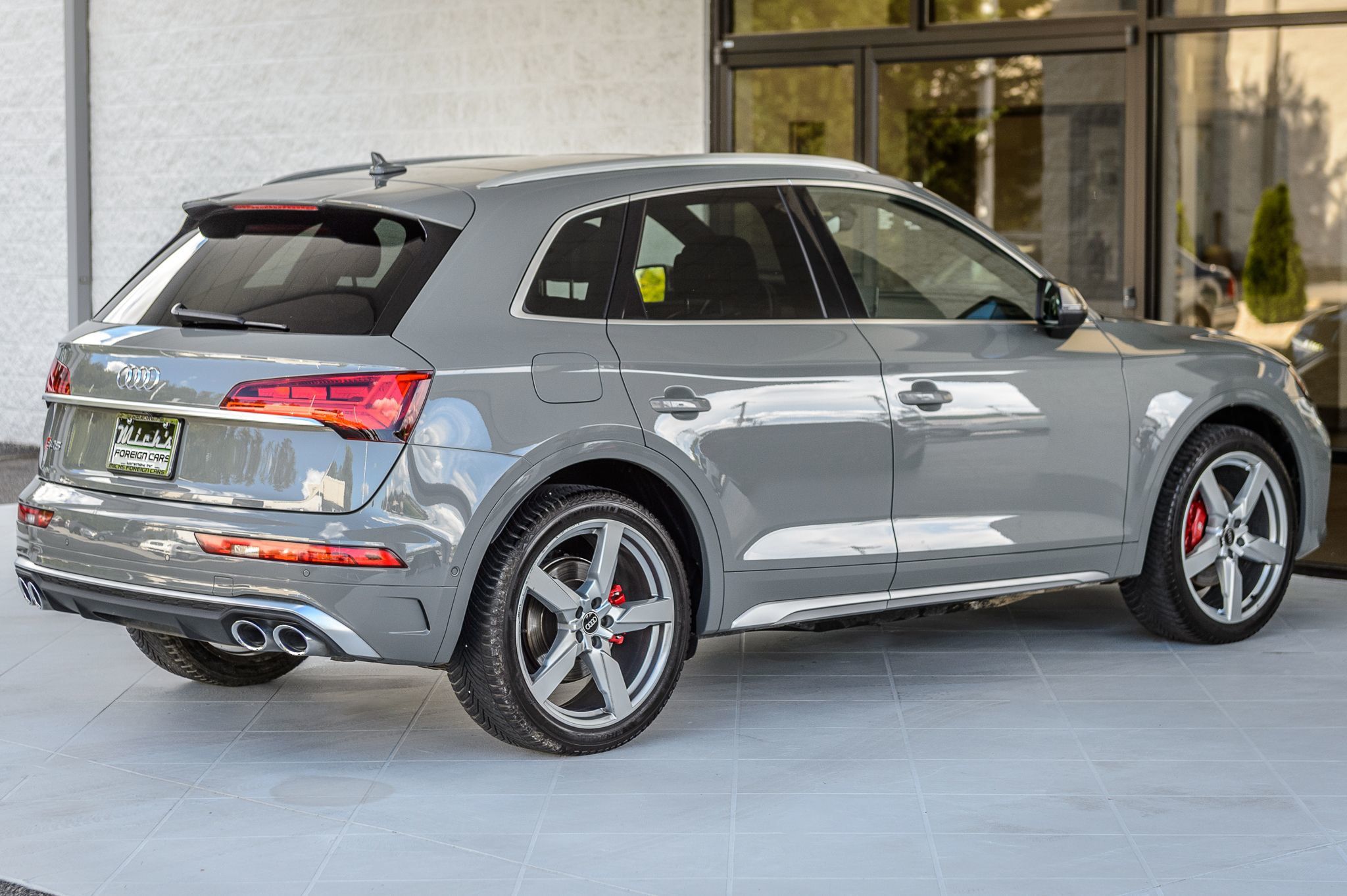 2021 Audi SQ5 Prestige photo 9