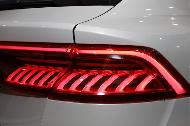 2021 Audi SQ8 Premium Plus 4.0 TFSI quattro - 22985321 - 30
