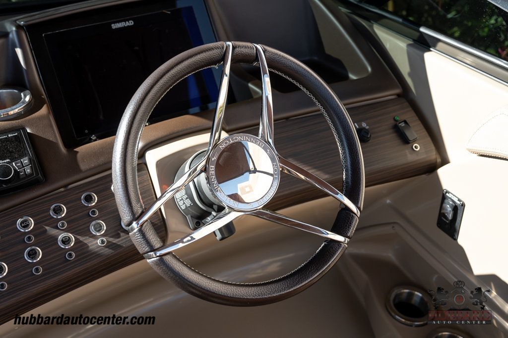 2021 Bennington Q25 SB  - 22951483 - 37