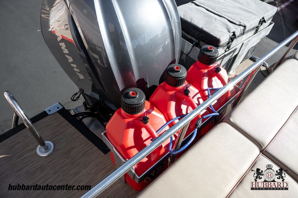 2021 Bennington Q25 SB  - 22951483 - 46