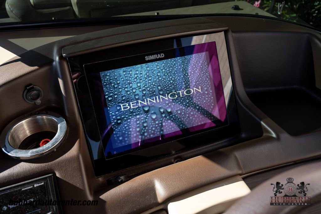 2021 Bennington Q25 SB  - 22951483 - 58