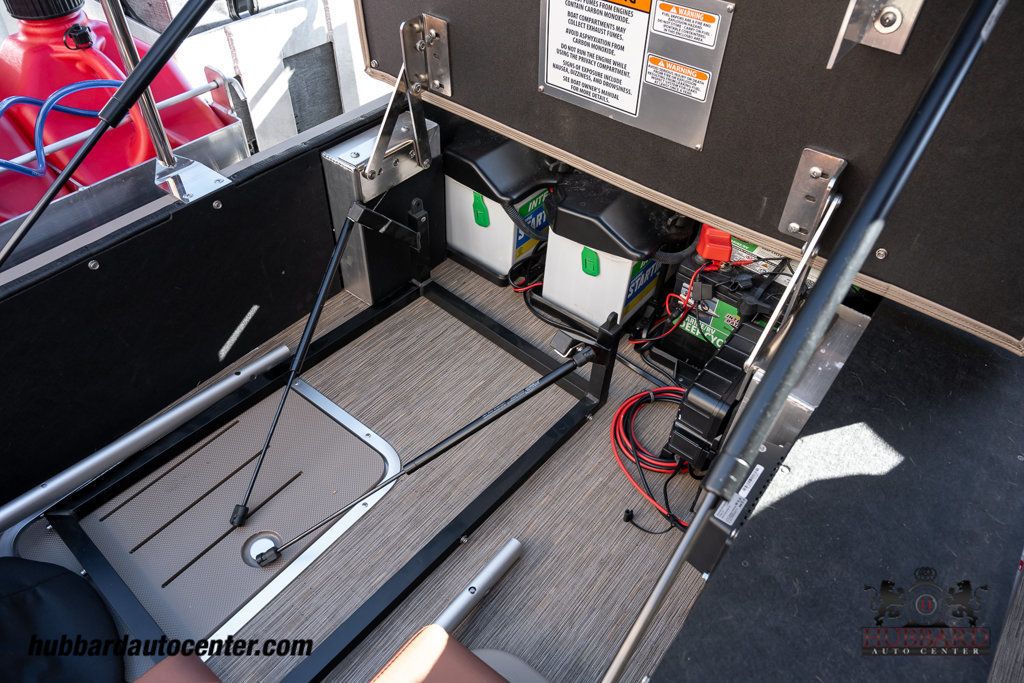 2021 Bennington Q25 SB  - 22951483 - 78