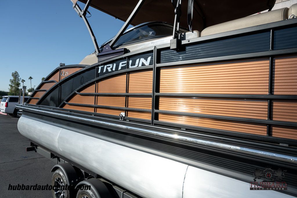 2021 Bennington Q25 SB  - 22951483 - 97