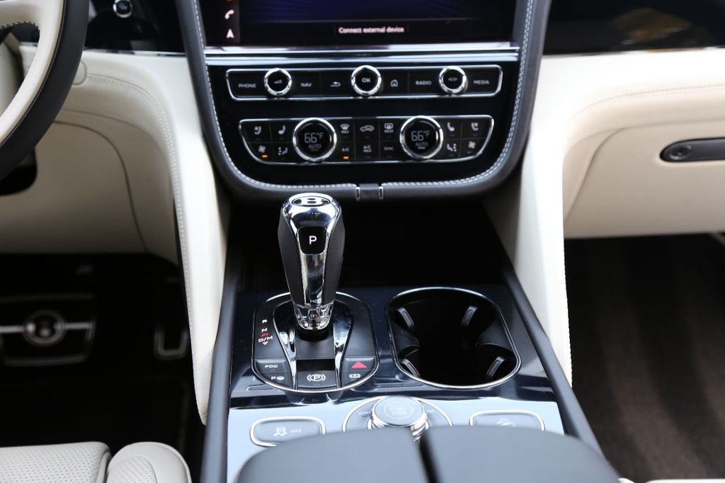 2021 Bentley Bentayga First Edition photo 50