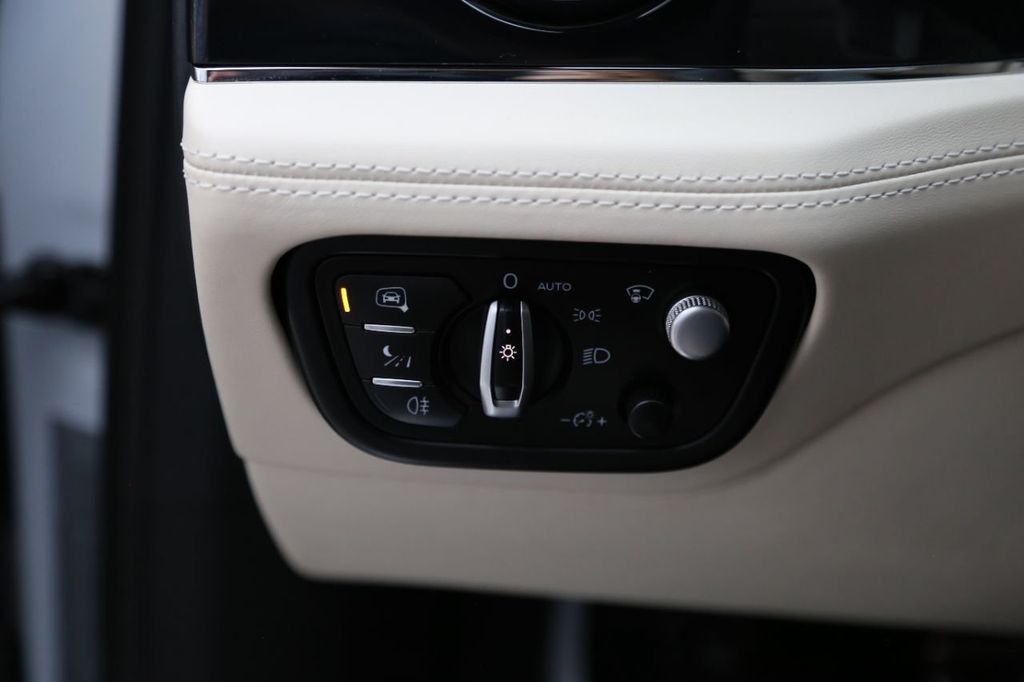 2021 Bentley Bentayga First Edition AWD - 22147133 - 55