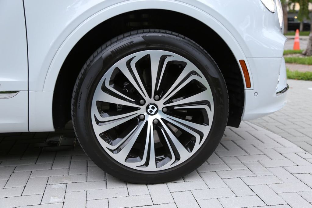 2021 Bentley Bentayga First Edition AWD - 22147133 - 75