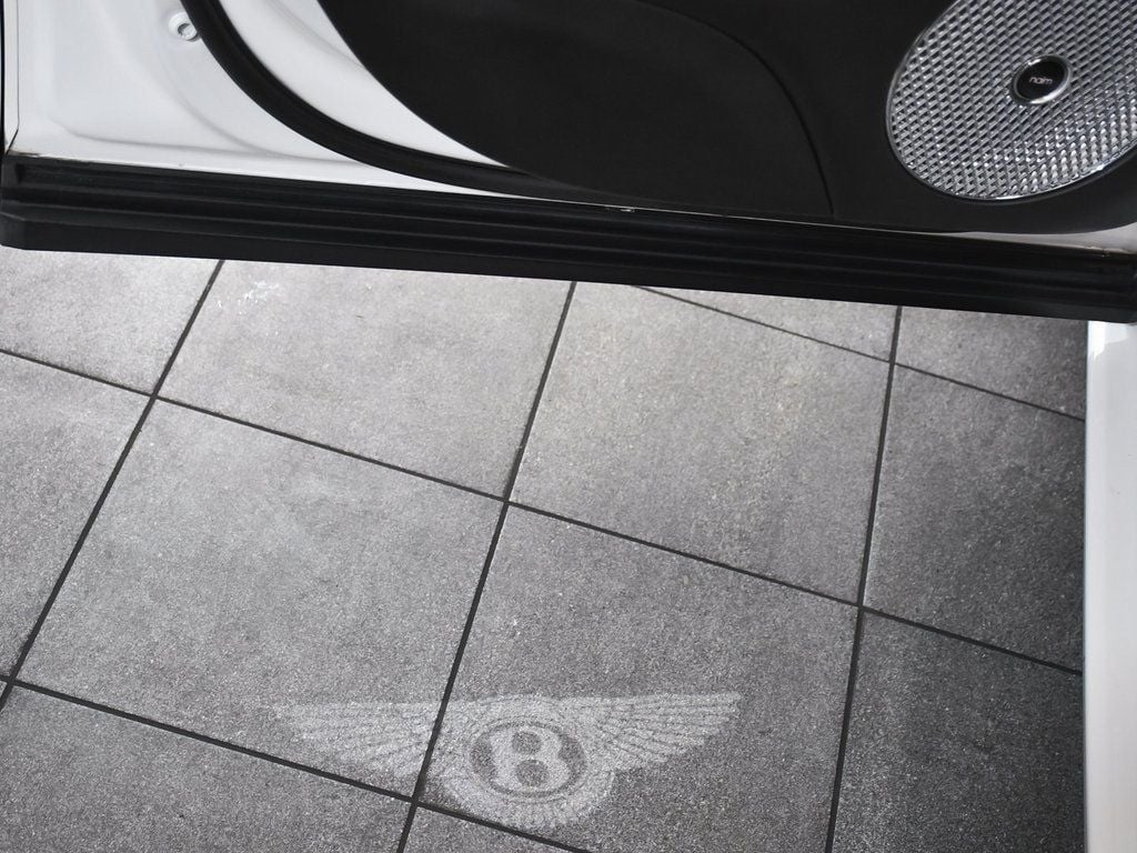 2021 Bentley Bentayga Speed photo 14