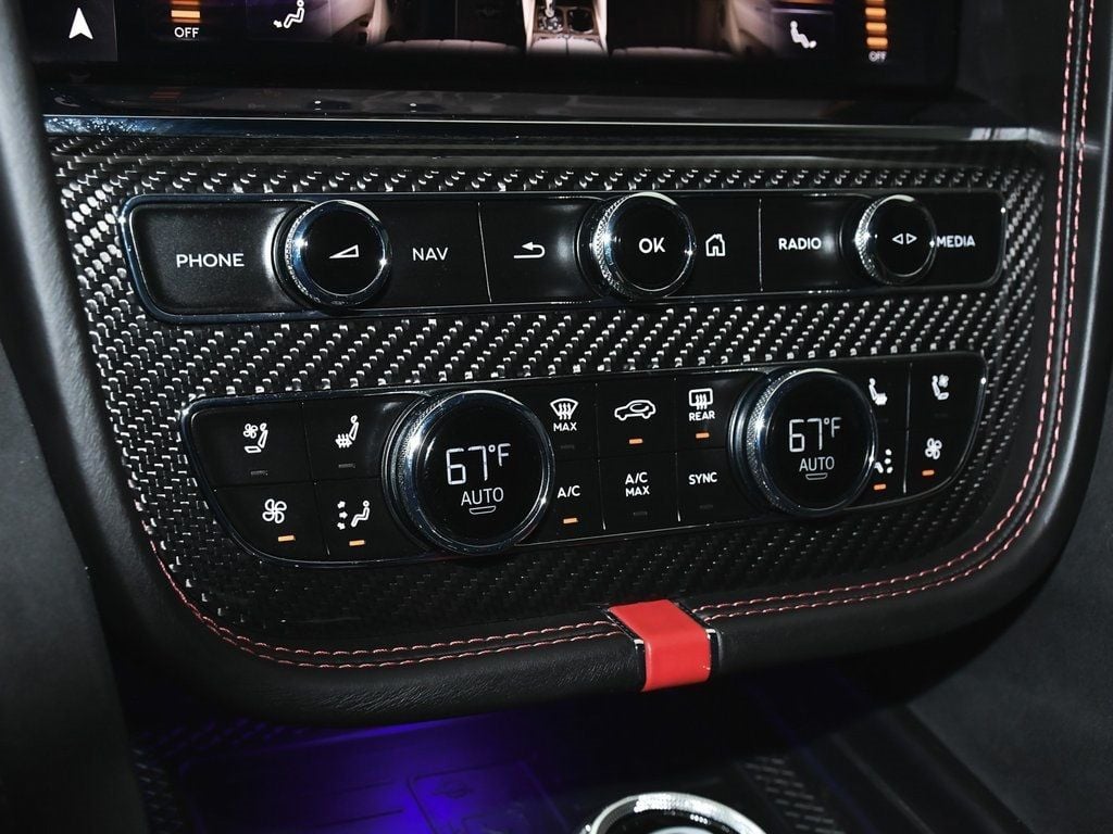 2021 Bentley Bentayga Speed photo 35