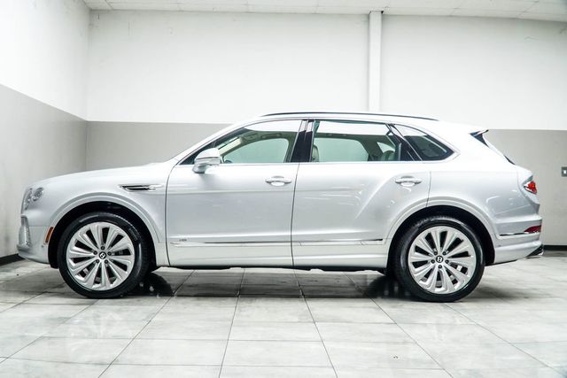 2021 Bentley Bentayga V8 AWD - 23012528 - 9