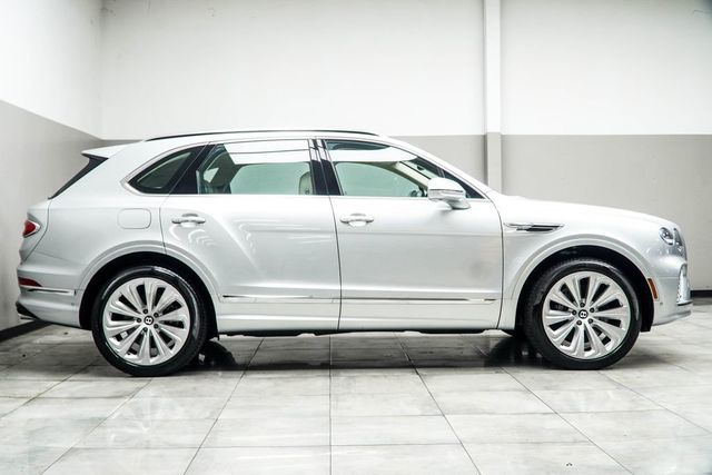 2021 Bentley Bentayga V8 AWD - 23012528 - 6