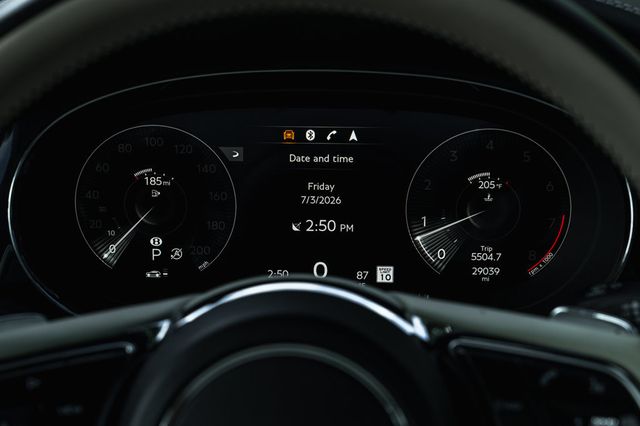 2021 Bentley Bentayga V8 AWD - 23045204 - 16