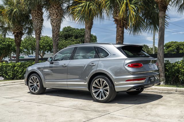 2021 Bentley Bentayga V8 AWD - 23045204 - 3