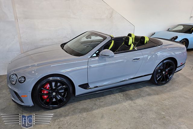 2021 Bentley Continental GTC Mulliner V8 Convertible - 22991763 - 53