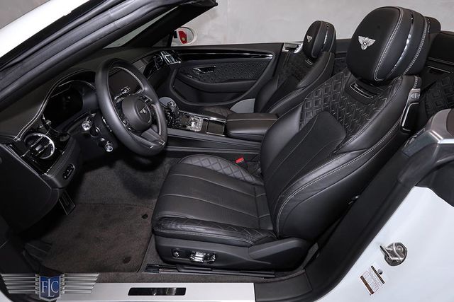 2021 Bentley Continental GTC Mulliner V8 Convertible - 23032853 - 14