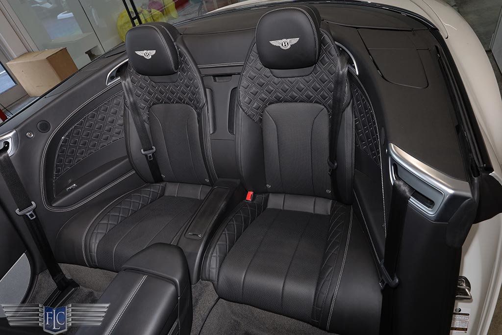 2021 Bentley Continental GTC Mulliner V8 Convertible - 23032853 - 17