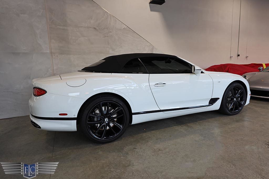 2021 Bentley Continental GTC Mulliner V8 Convertible - 23032853 - 41