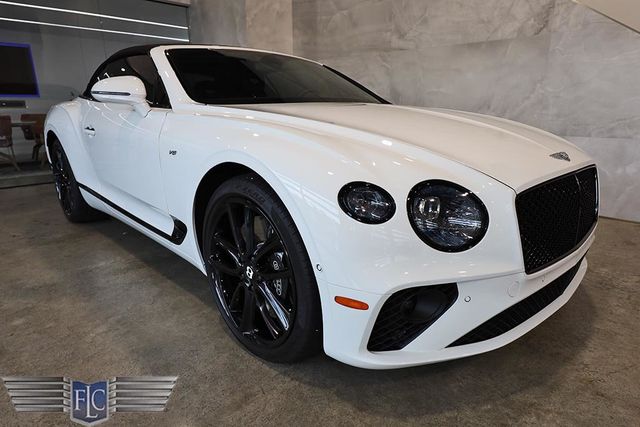 2021 Bentley Continental GTC Mulliner V8 Convertible - 23032853 - 44