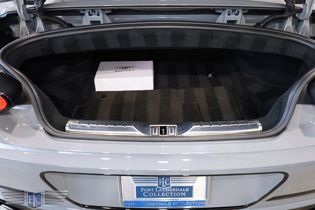 2021 Bentley Continental GTC V8 - 22991763 - 38