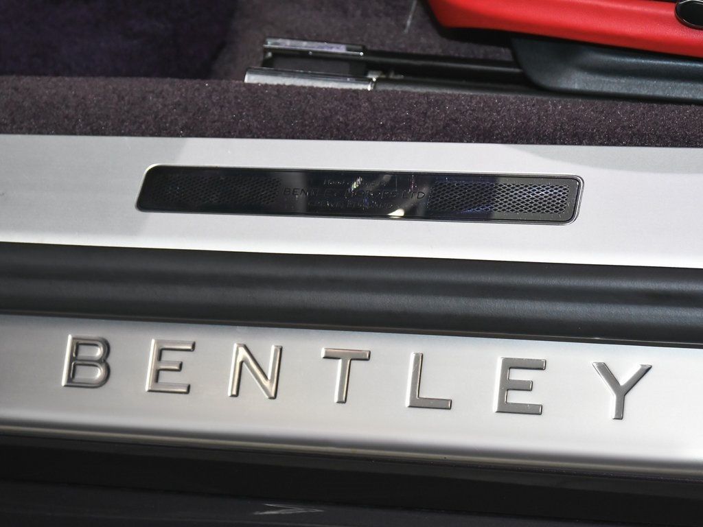 2021 Bentley Continental GT V8 photo 12