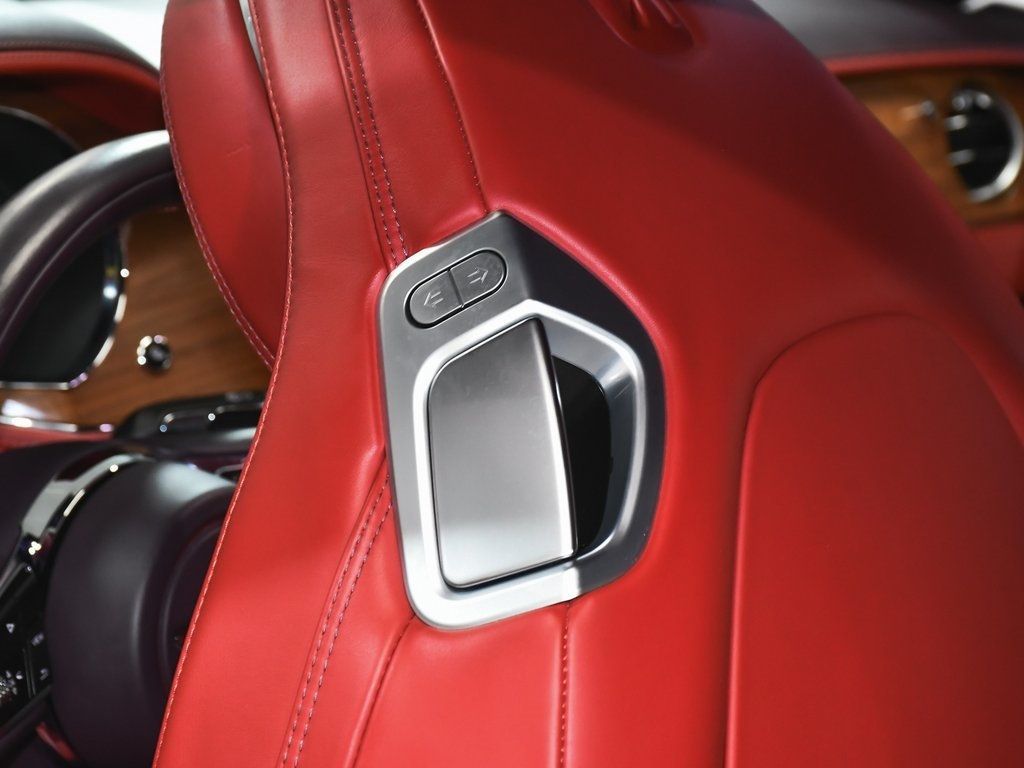 2021 Bentley Continental GT V8 photo 43