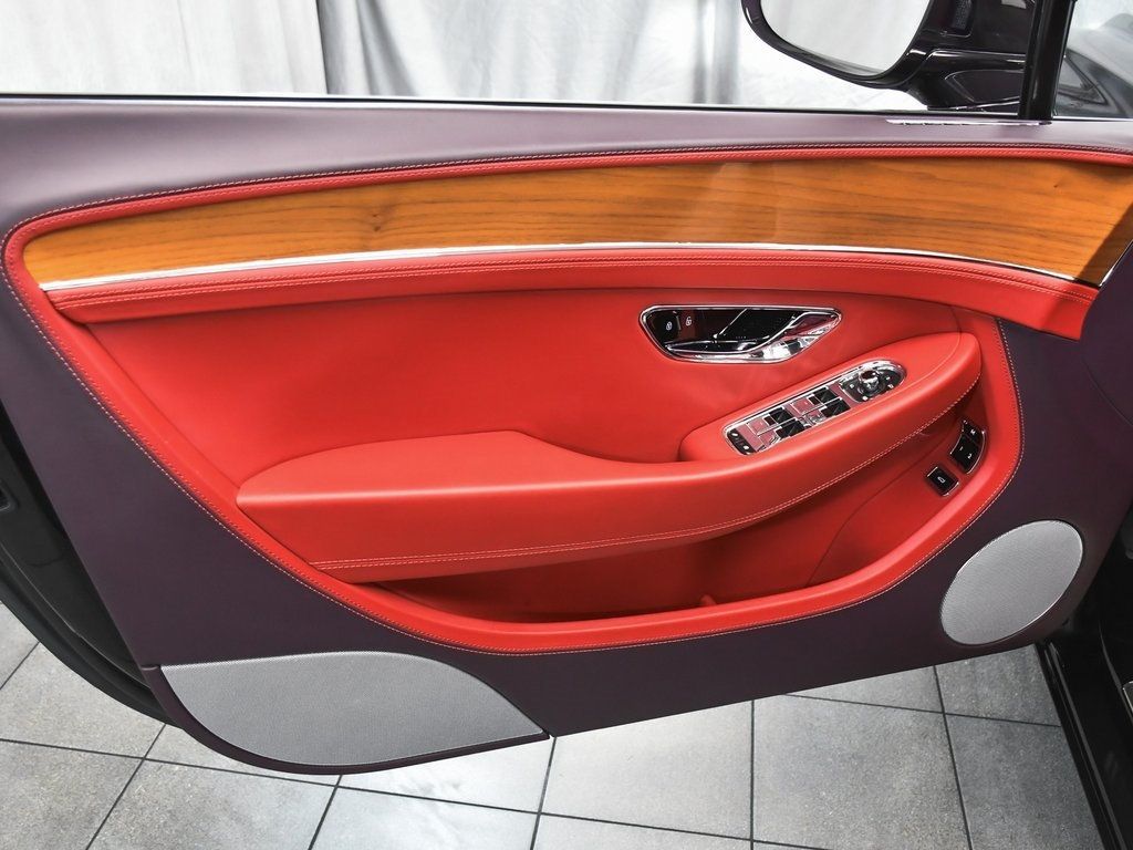 2021 Bentley Continental GT V8 photo 9