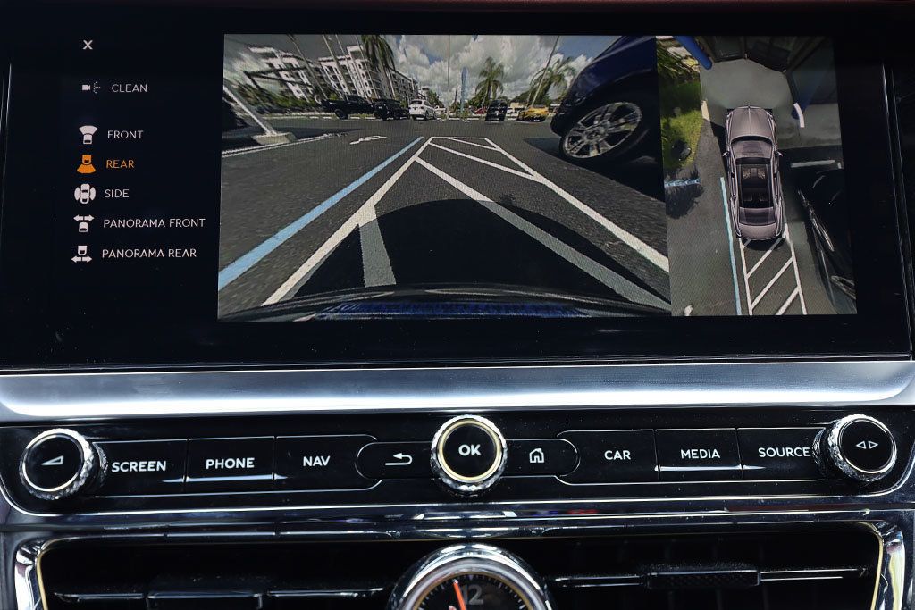 2021 Bentley Flying Spur V8 Mulliner Sedan - 21197335 - 42