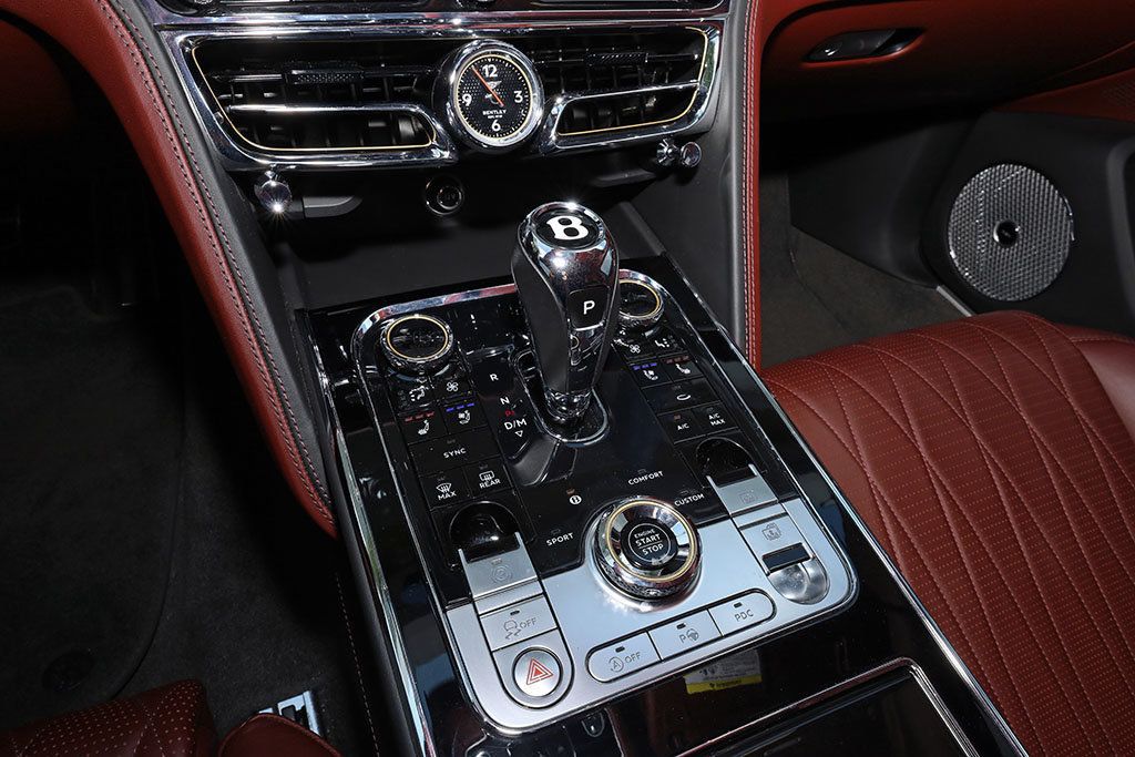 2021 Bentley Flying Spur V8 Mulliner Sedan - 21197335 - 43