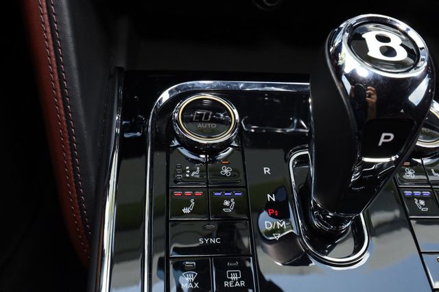 2021 Bentley Flying Spur V8 Mulliner Sedan - 21197335 - 44