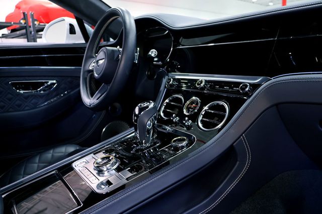 2021 Bentley GT MULLINER ICE METALLIC...7,385 Miles...Mulliner Pkg - 23019316 - 28