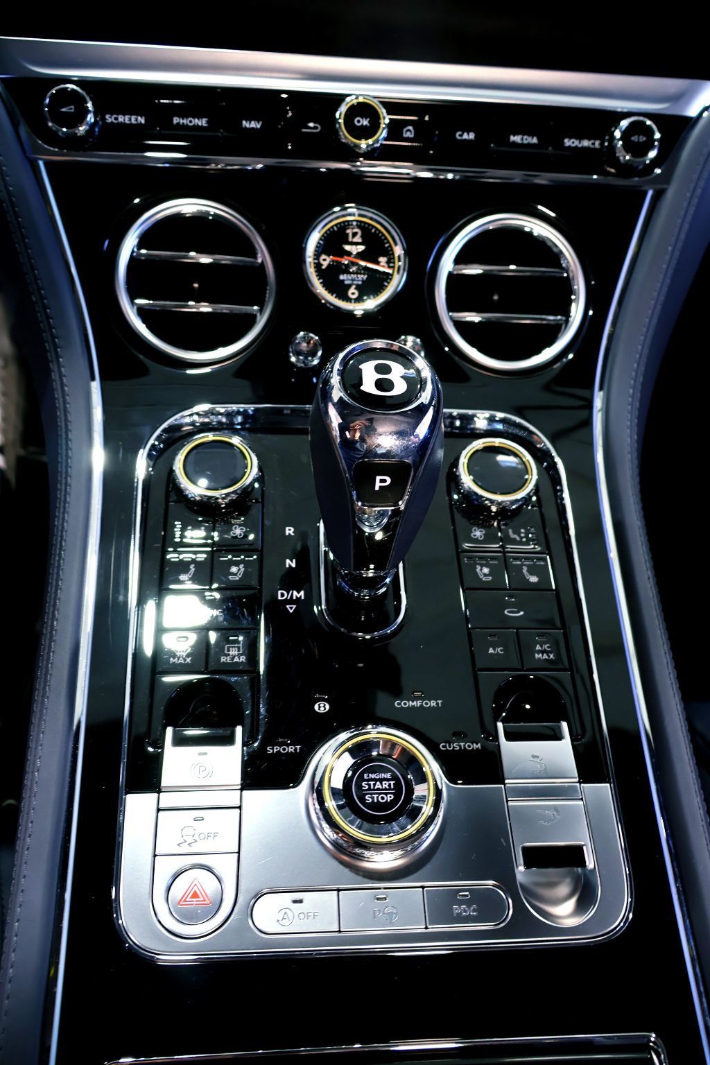2021 Bentley GT MULLINER ICE METALLIC...7,385 Miles...Mulliner Pkg - 23019316 - 32