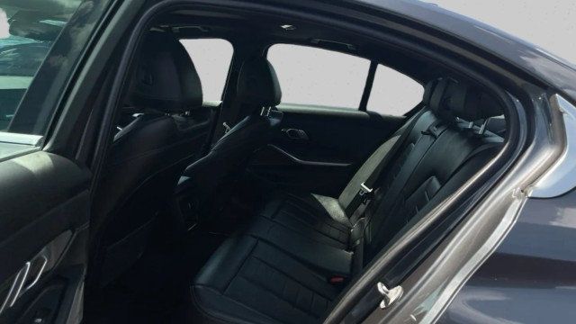 2021 BMW 3 Series 330i - 23047298 - 17