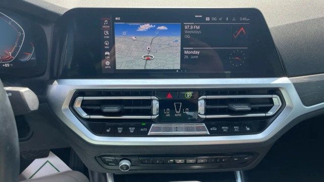 2021 BMW 3 Series 330i - 23047298 - 21