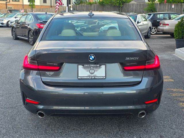 2021 BMW 3 Series 330i - 23039710 - 4