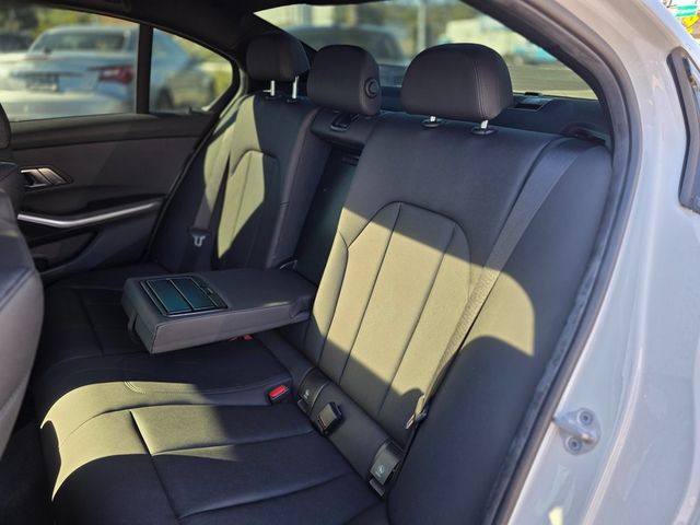 2021 BMW 3 Series 330i - 22973426 - 17