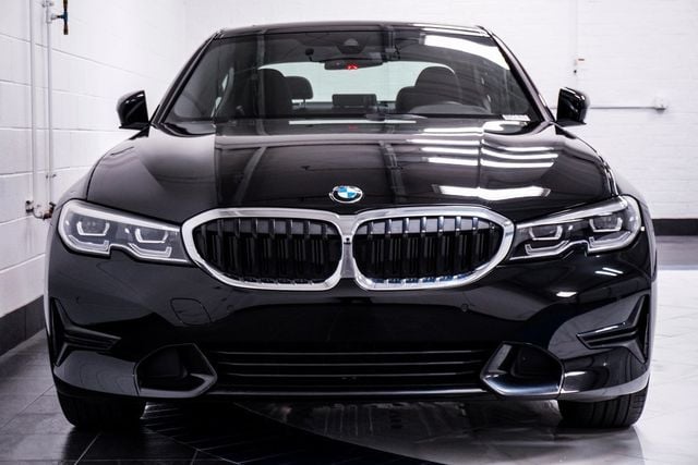 2021 BMW 3 Series 330i photo 12