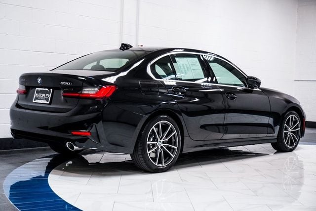 2021 BMW 3 Series 330i photo 6