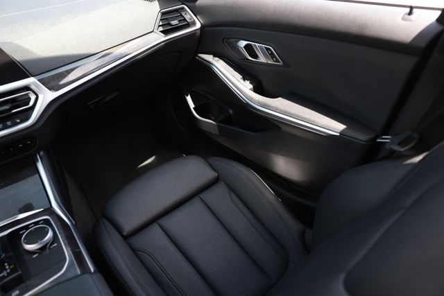 2021 BMW 3 Series 330i - M Sport - 23071380 - 24