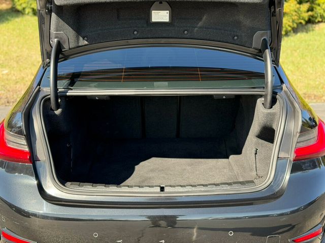 2021 BMW 3 Series 330i xDrive - 22988552 - 5