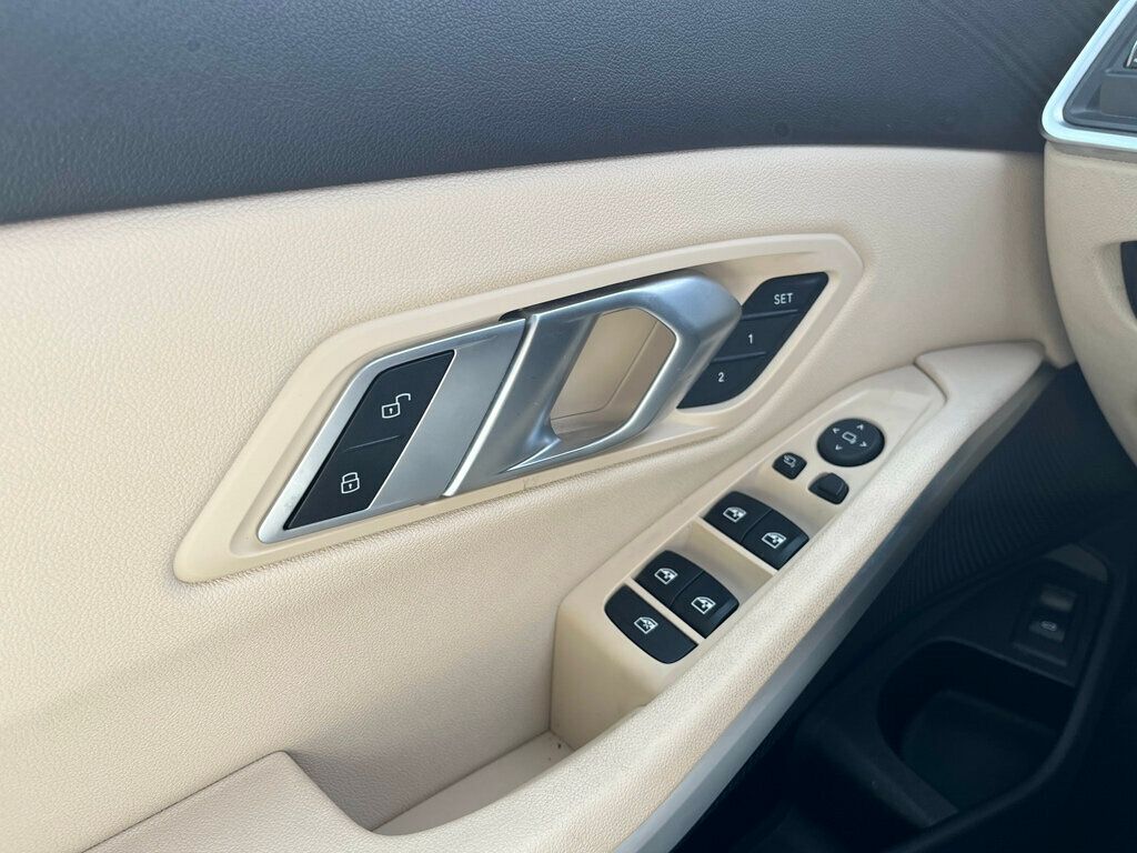 2021 BMW 3 Series 330i xDrive - 22933377 - 24