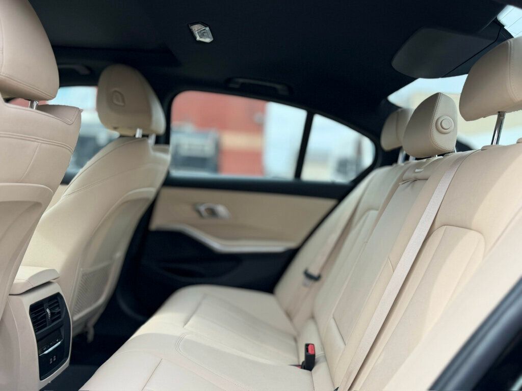 2021 BMW 3 Series 330i xDrive - 22987497 - 18