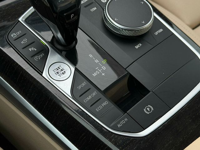 2021 BMW 3 Series 330i xDrive - 22987497 - 37