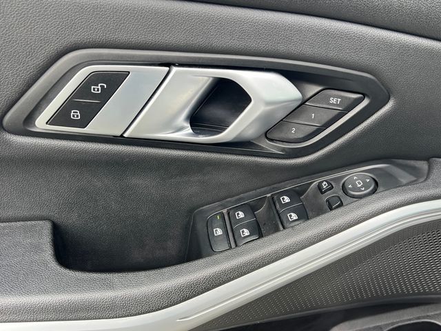 2021 BMW 3 Series 330i xDrive - 23006320 - 10