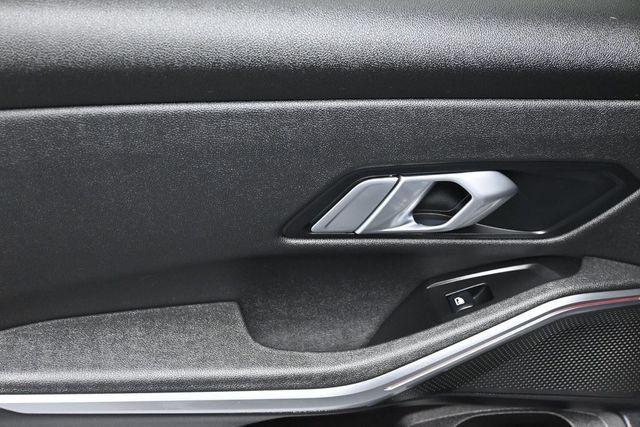 2021 BMW 3 Series 330i xDrive - 23055049 - 9