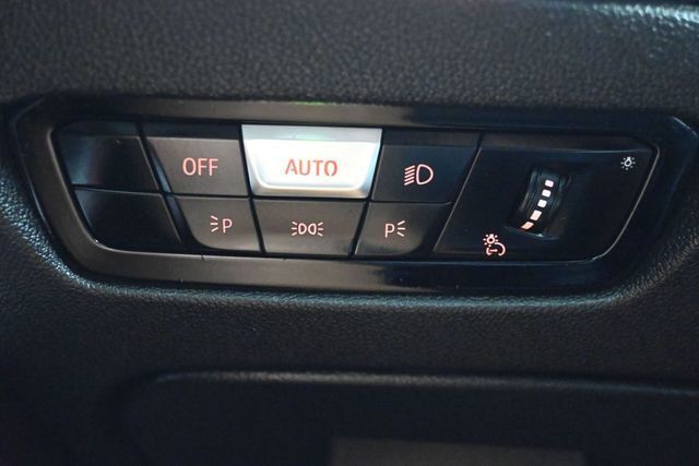 2021 BMW 3 Series 330i xDrive - 23055049 - 21
